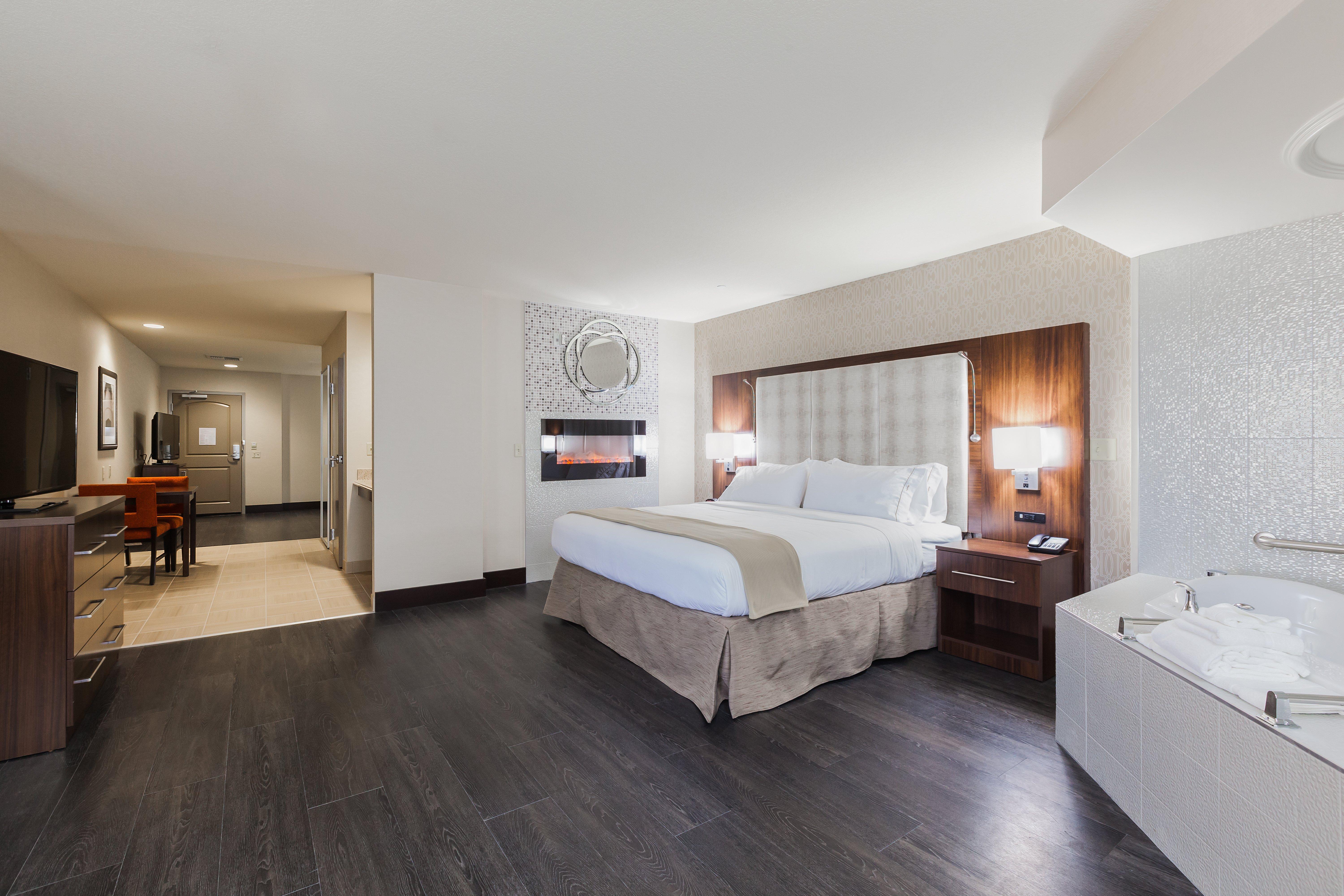 Holiday Inn Express & Suites Eureka By Ihg Exteriör bild