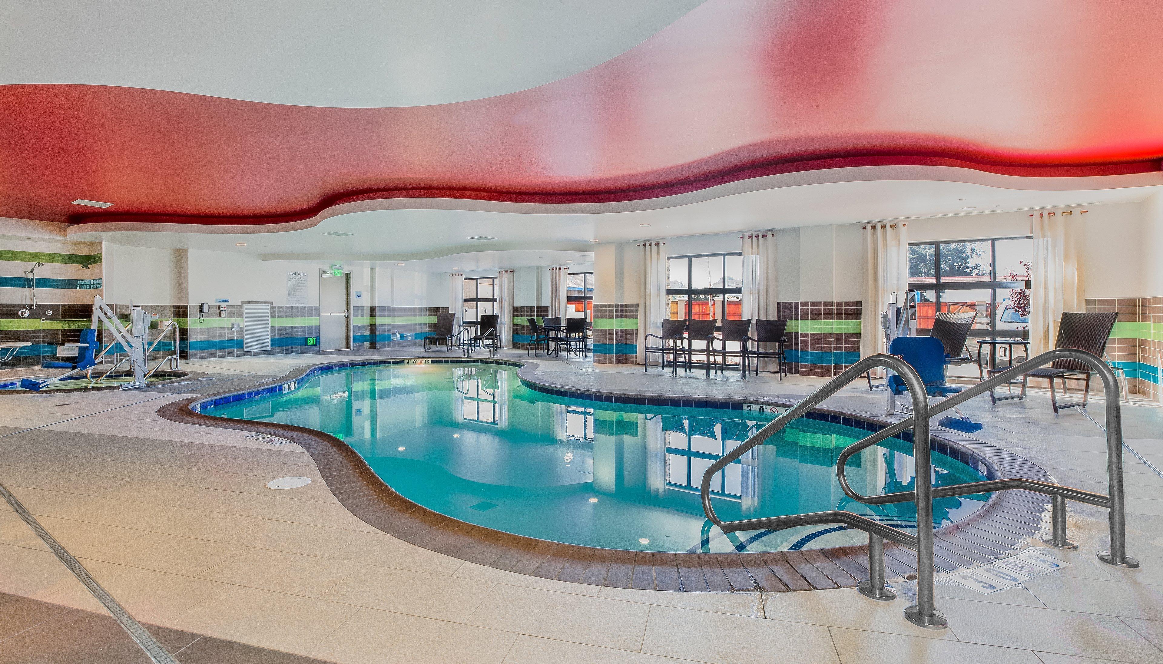 Holiday Inn Express & Suites Eureka By Ihg Exteriör bild