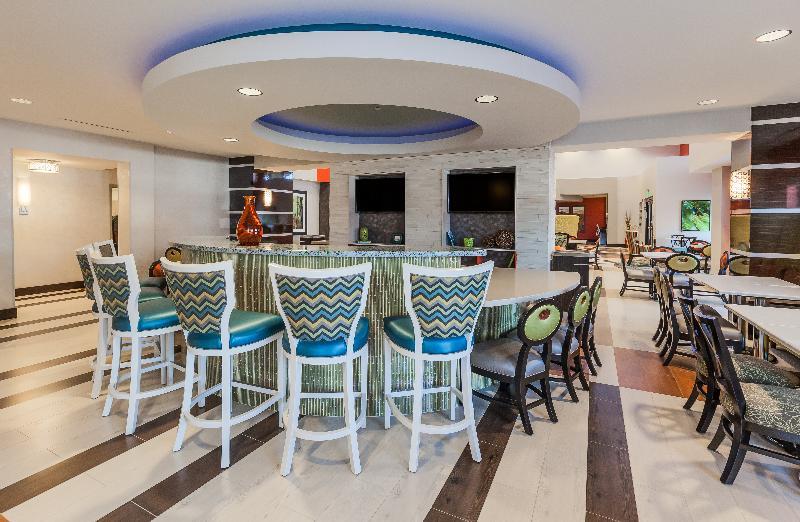 Holiday Inn Express & Suites Eureka By Ihg Exteriör bild